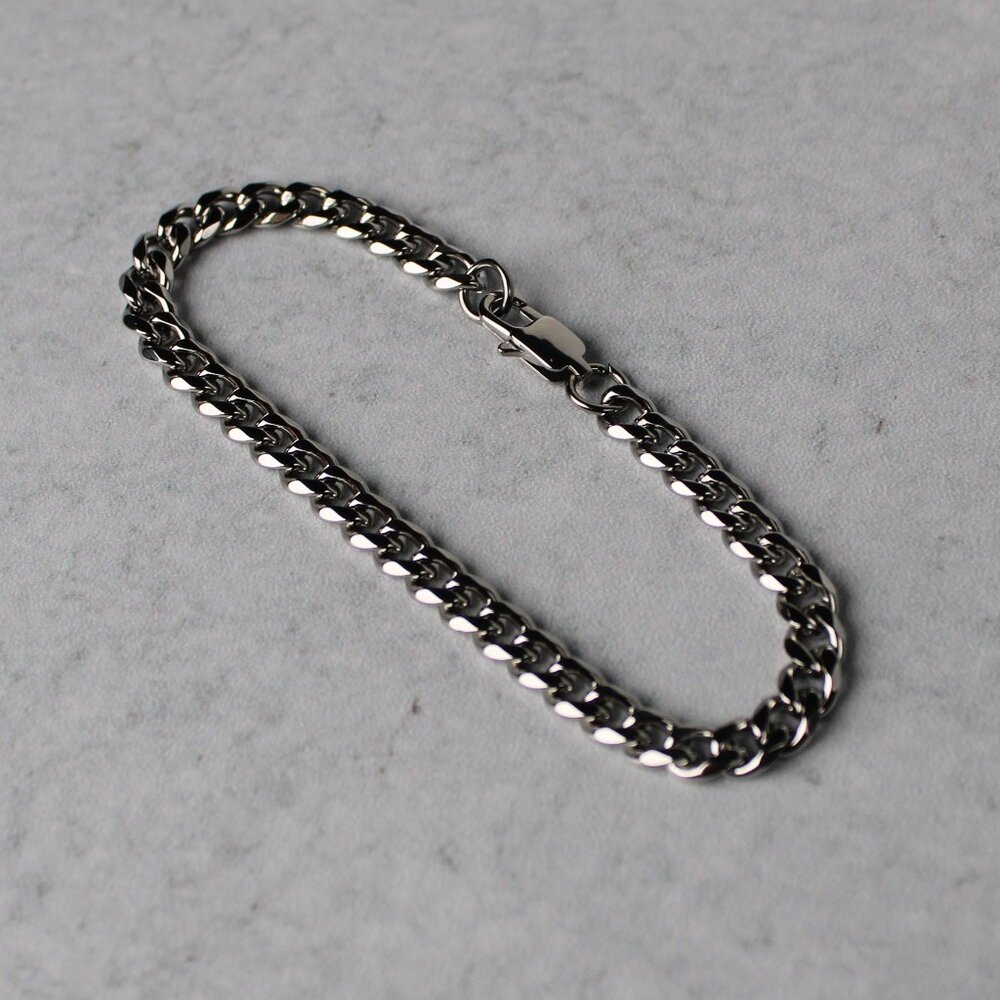 Silver 5mm Cuban Link Bracelet 7 / 8 Inch Stainless Steel